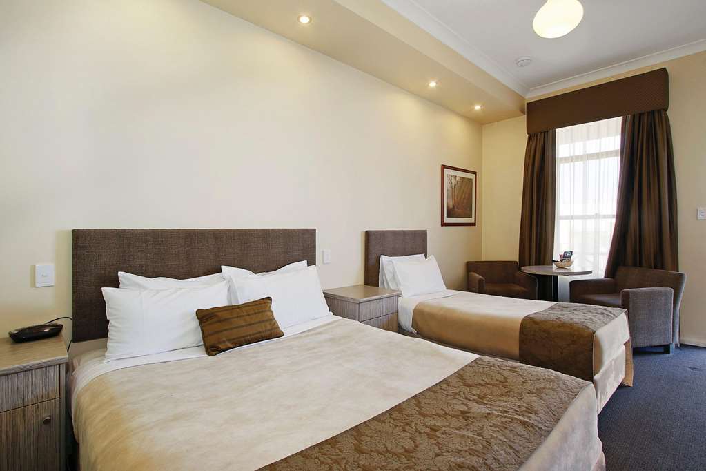 Prince Of Wales Hotel Уогга-Уогга Экстерьер фото
