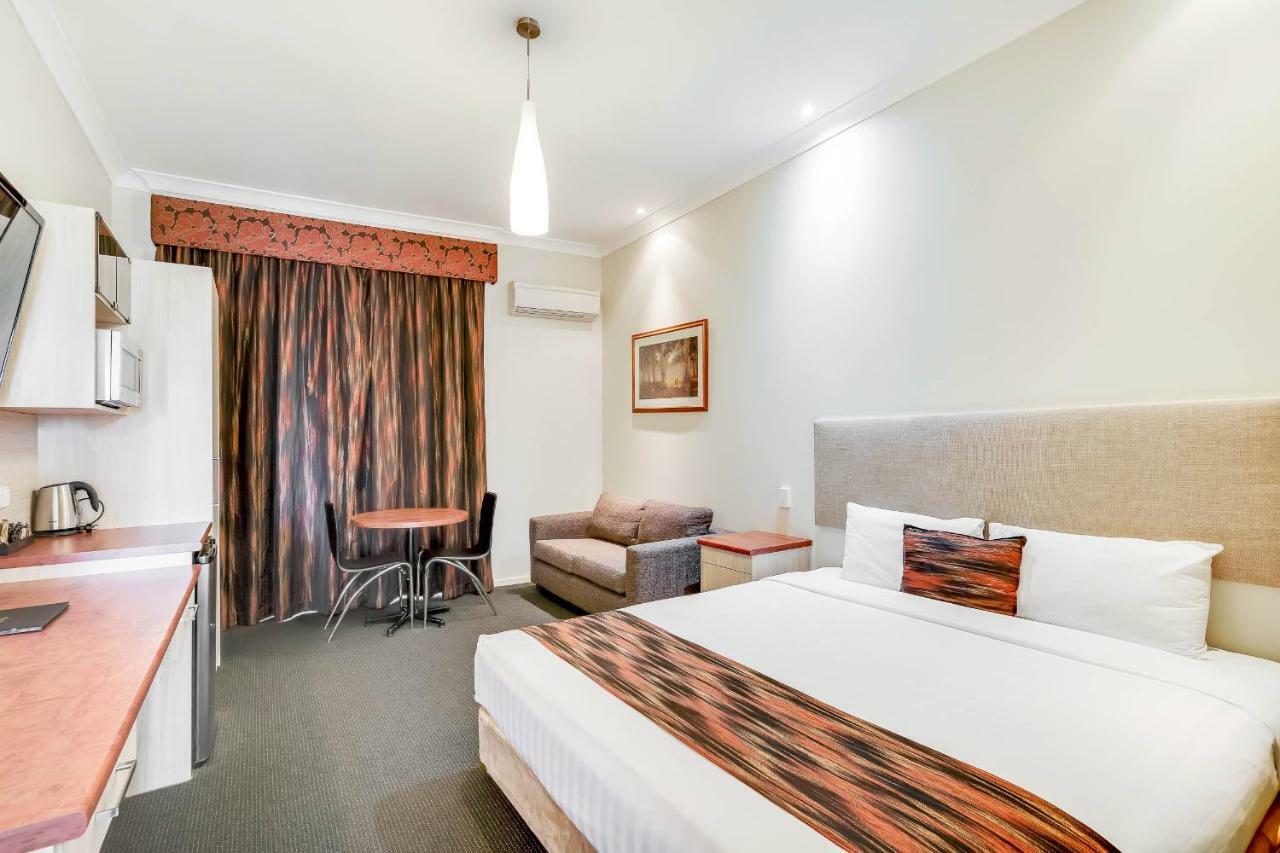 Prince Of Wales Hotel Уогга-Уогга Экстерьер фото